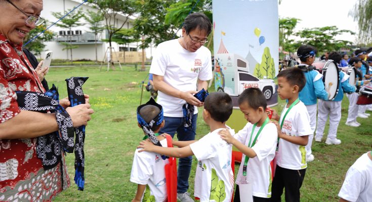 Triton Educar  persembahan dari PT Mitsubishi