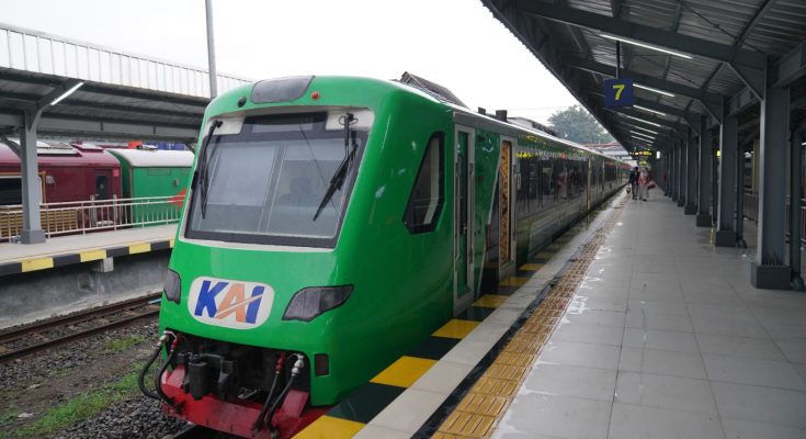 KCIC Optimalkan 4 Stasiun Layani Penumpang yang beraktifitas