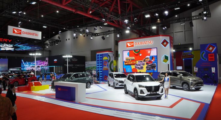 Daihatsu hadir meramaikan pameran otomotif IIMS 2024