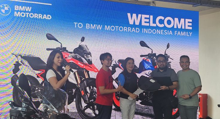 BMW Motorrad Indonesia lakukan serah terima