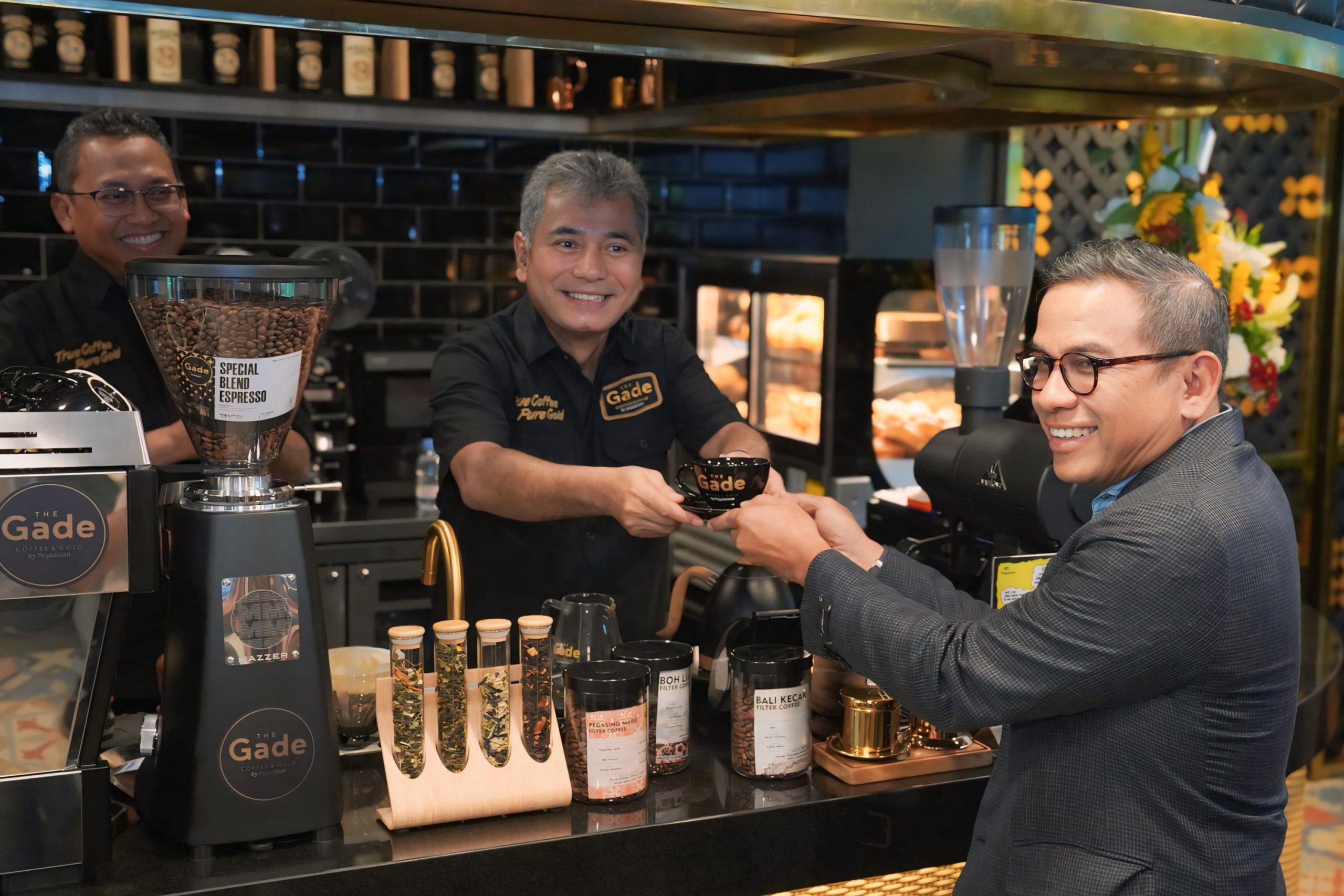 PT Pegadaian membuka gerai kopi The Gade Coffee and Gold