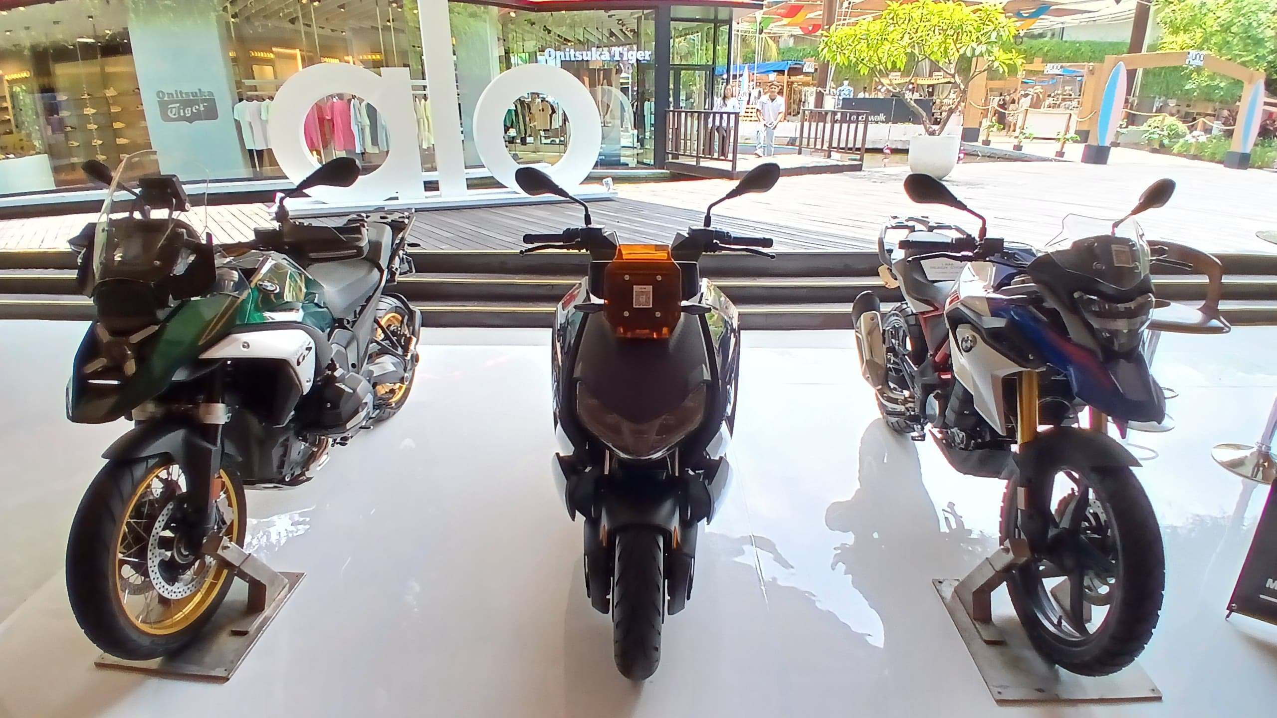 PT. Layur Astiti Bumi Kencana selaku importir resmi BMW Motorrad