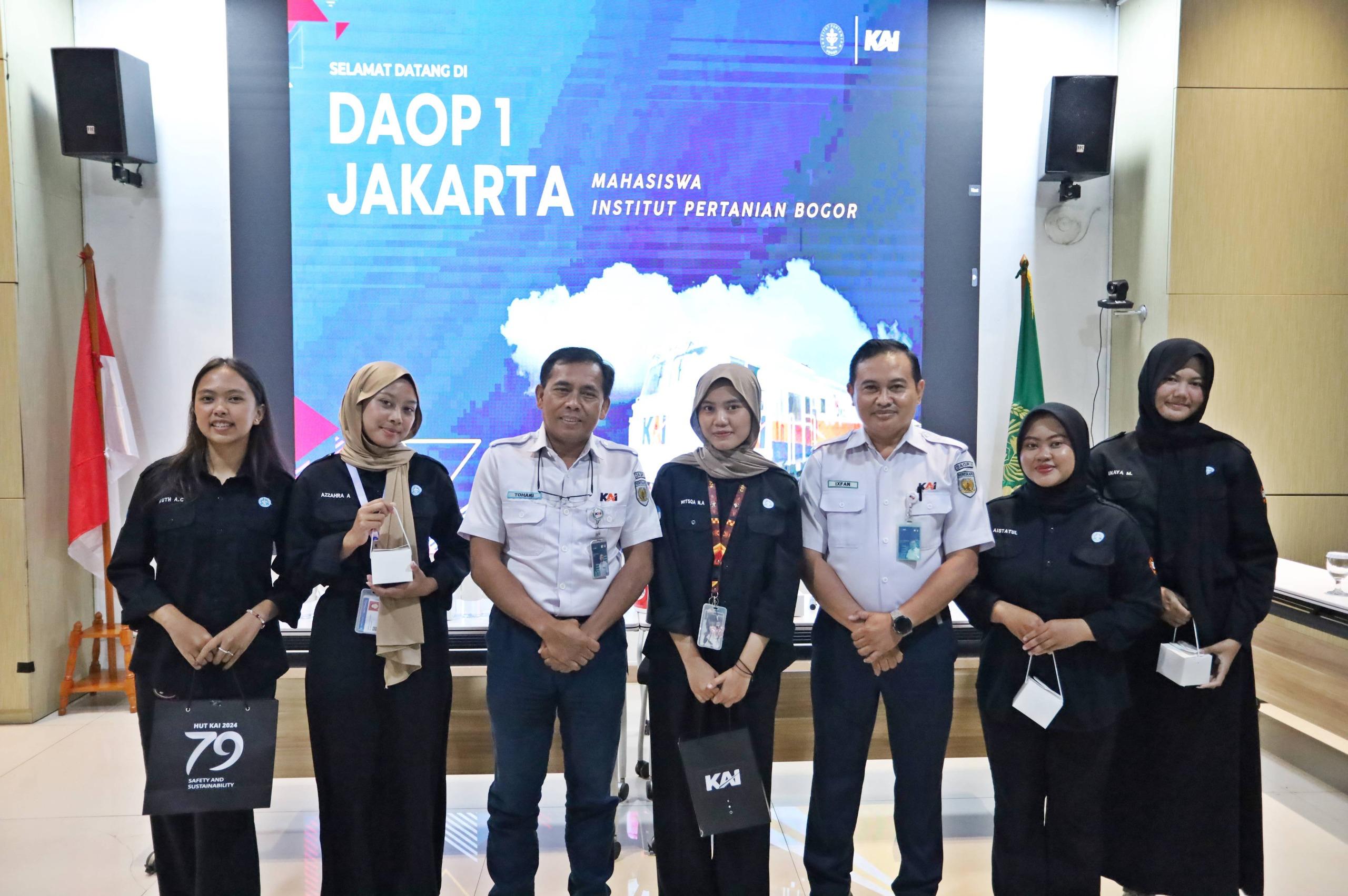 Kantor Daerah Operasi 1 Jakarta (Daop 1 Jakarta) PT Kereta Api Indonesia (KAI)